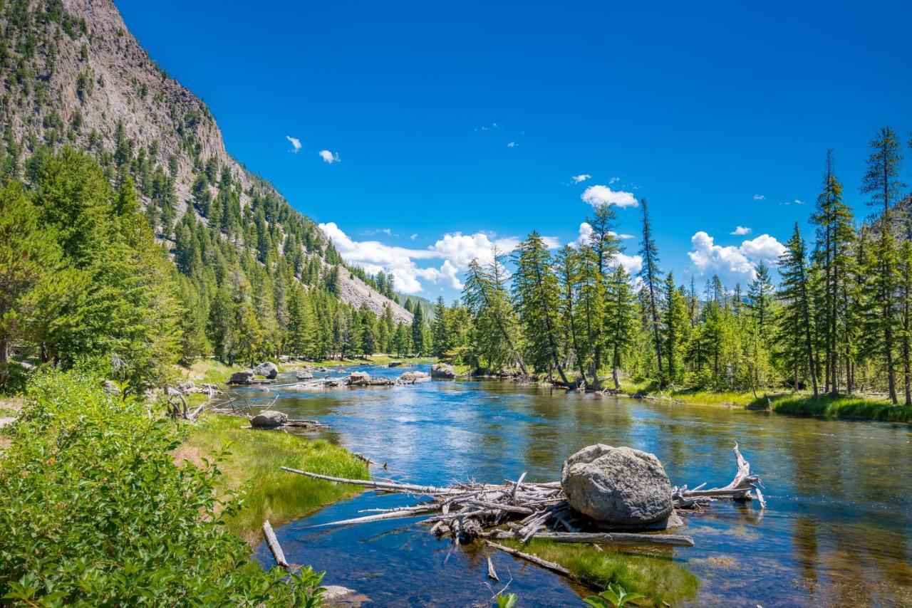 Under Canvas North Yellowstone - Paradise Valley