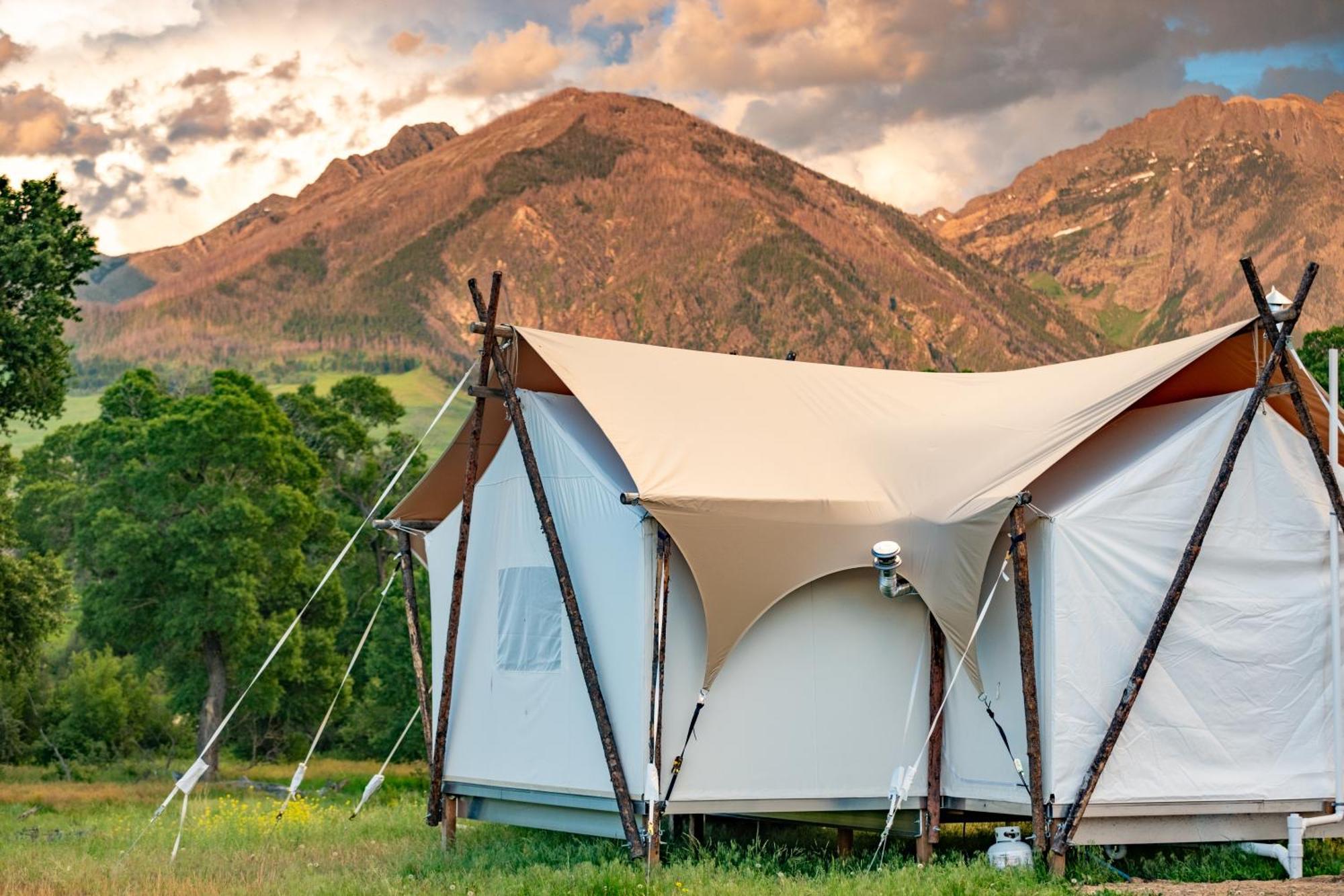 Tente de luxe Under Canvas North Yellowstone - Paradise Valley Livingston