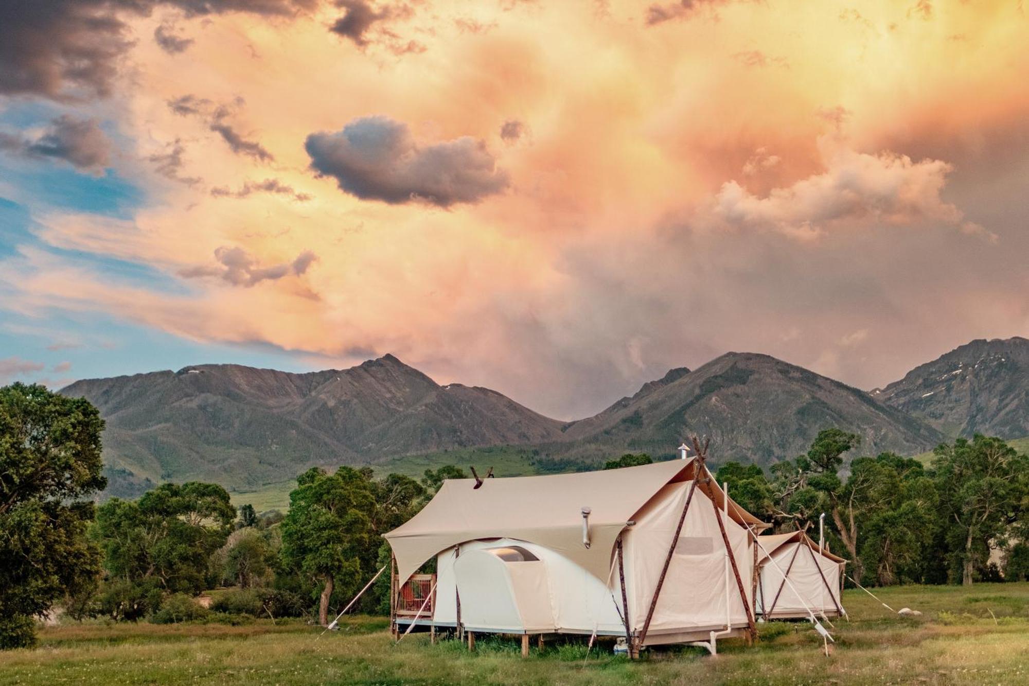 Under Canvas North Yellowstone - Paradise Valley Tente de luxe *